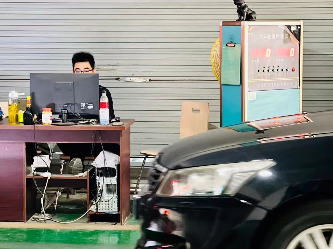 广州车辆年审代办32.jpg