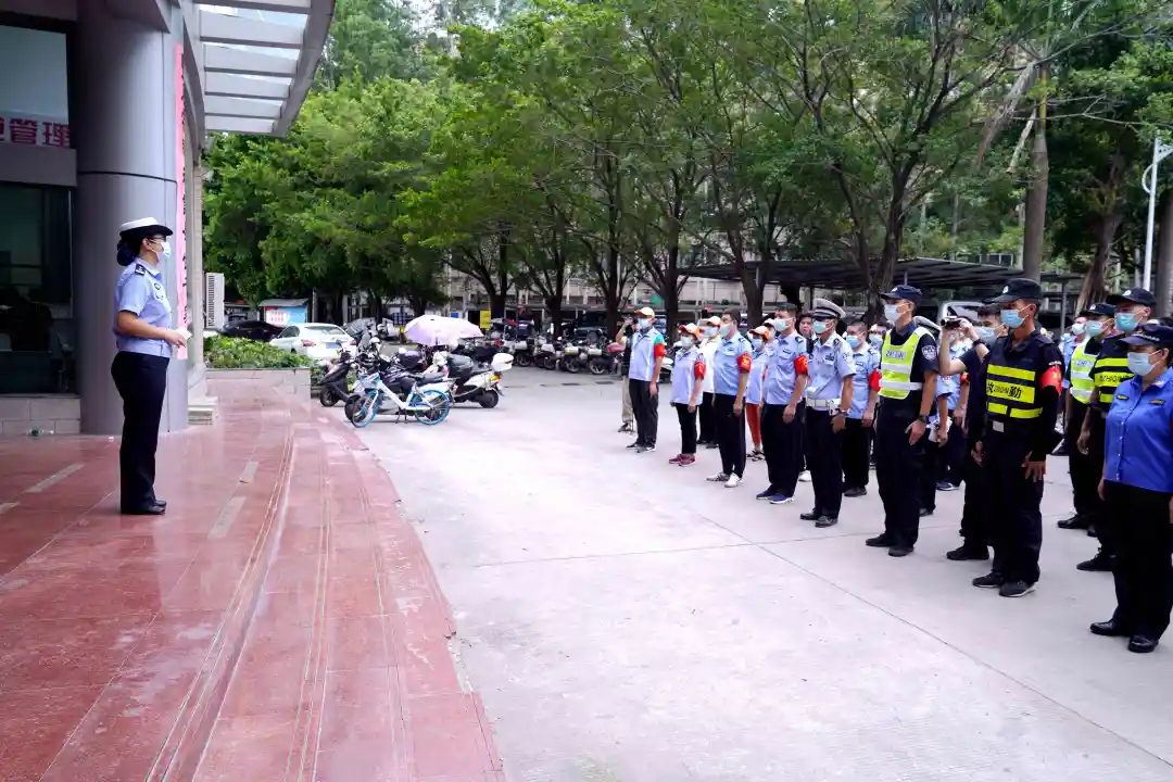 查扣非法“五类车”346辆，“智慧劝导”2847人次——广州白云警方联合多部门强力整治地铁周边交通秩序