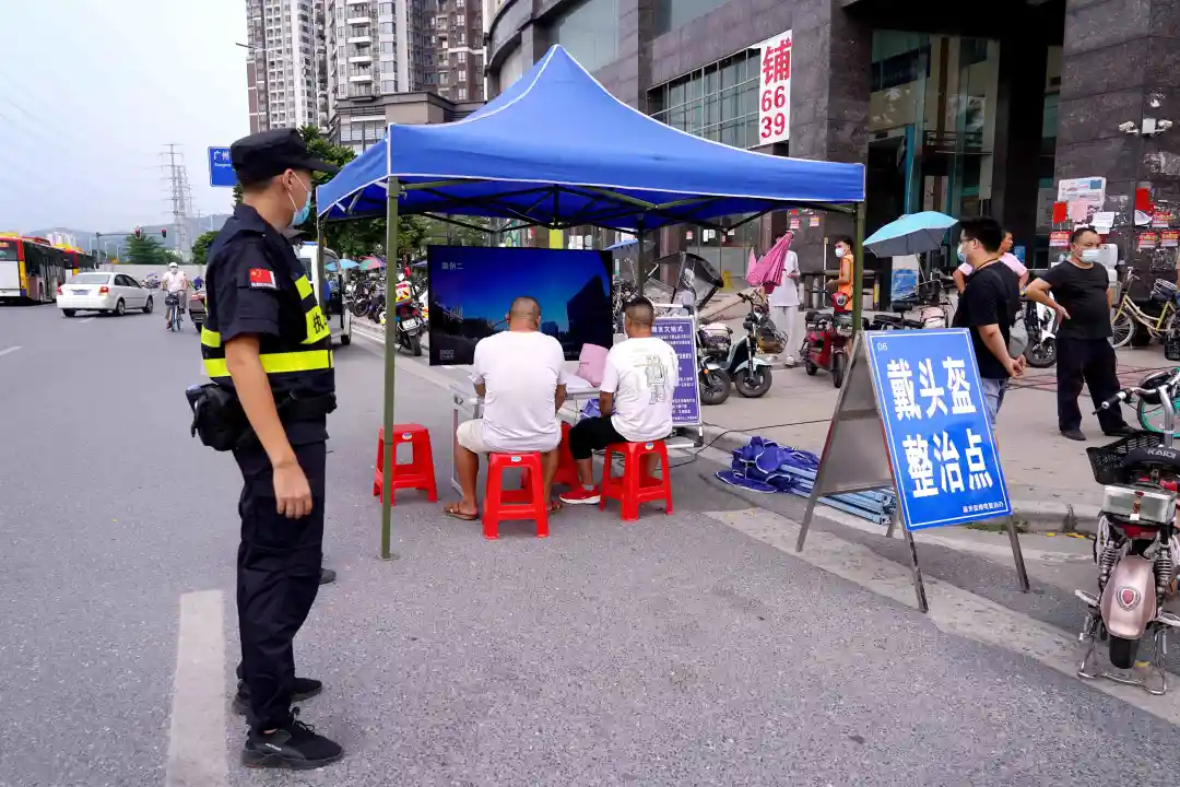 查扣非法“五类车”346辆，“智慧劝导”2847人次——广州白云警方联合多部门强力整治地铁周边交通秩序