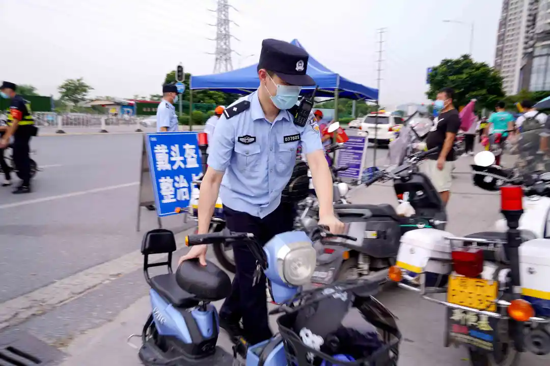 查扣非法“五类车”346辆，“智慧劝导”2847人次——广州白云警方联合多部门强力整治地铁周边交通秩序